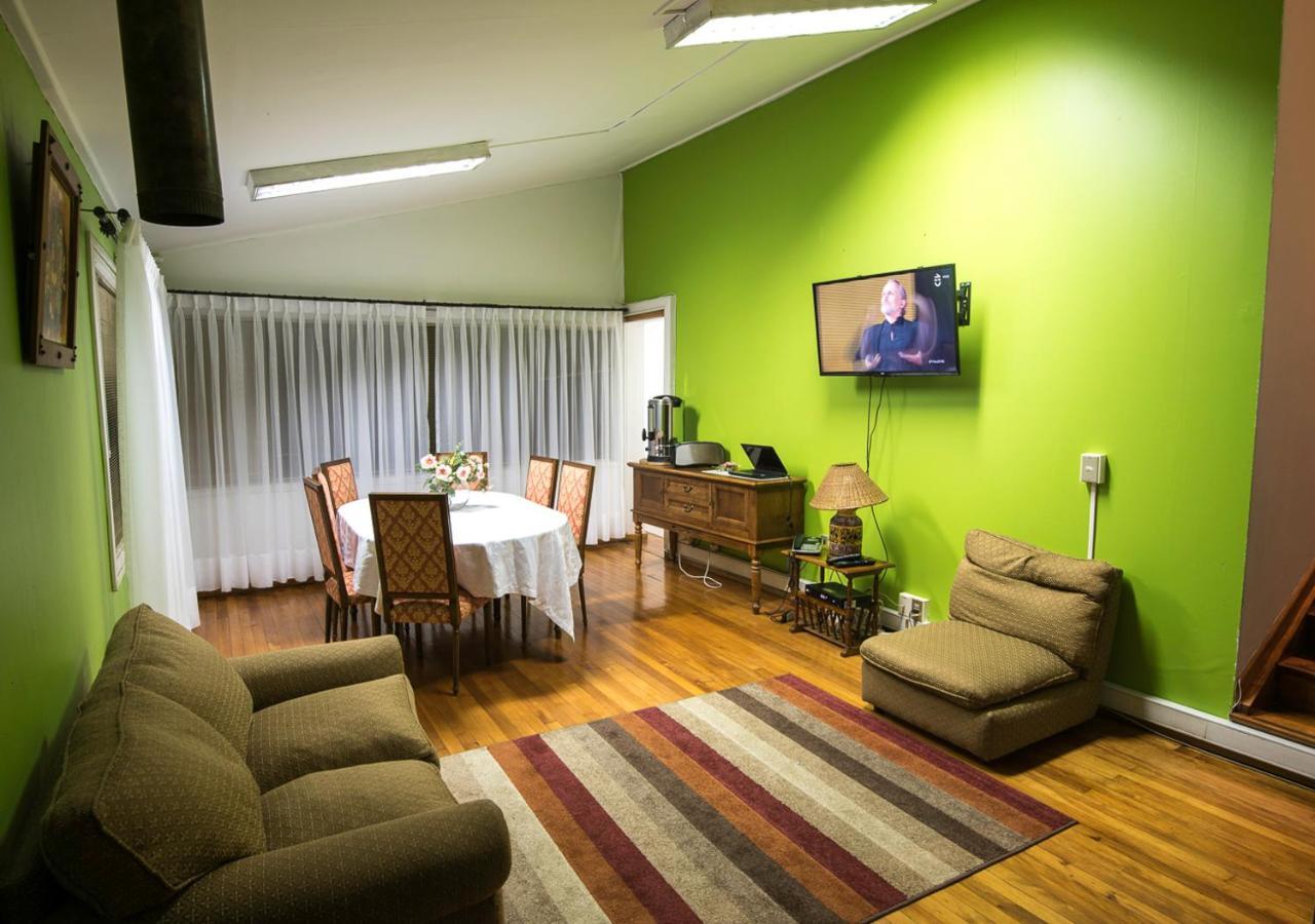 Green Hostel Valdivia Eksteriør billede
